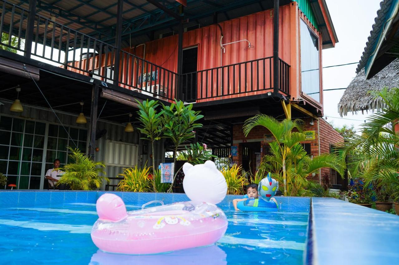 Dangau Sala D'Kontena Alor Setar Bagian luar foto
