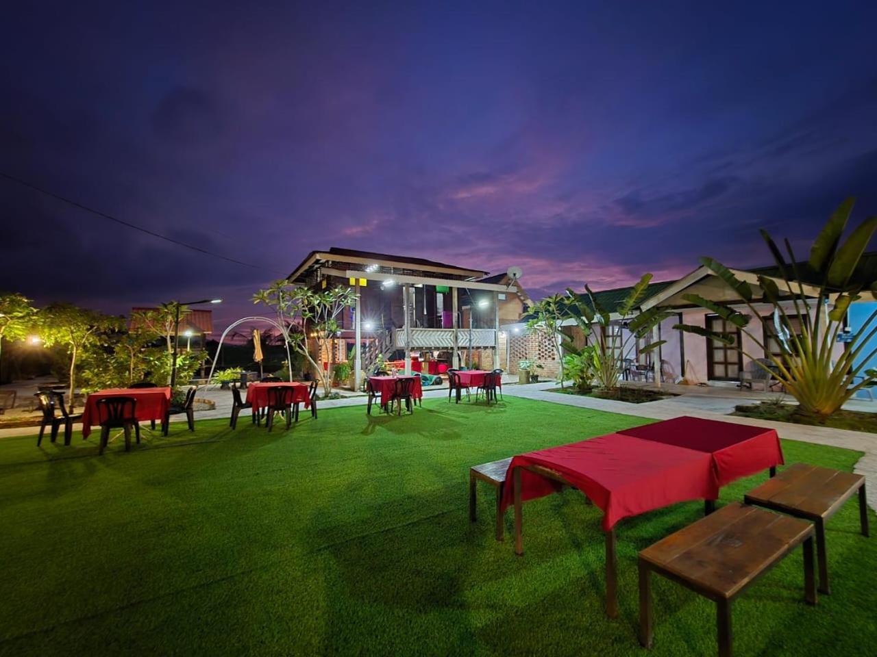 Dangau Sala D'Kontena Alor Setar Bagian luar foto