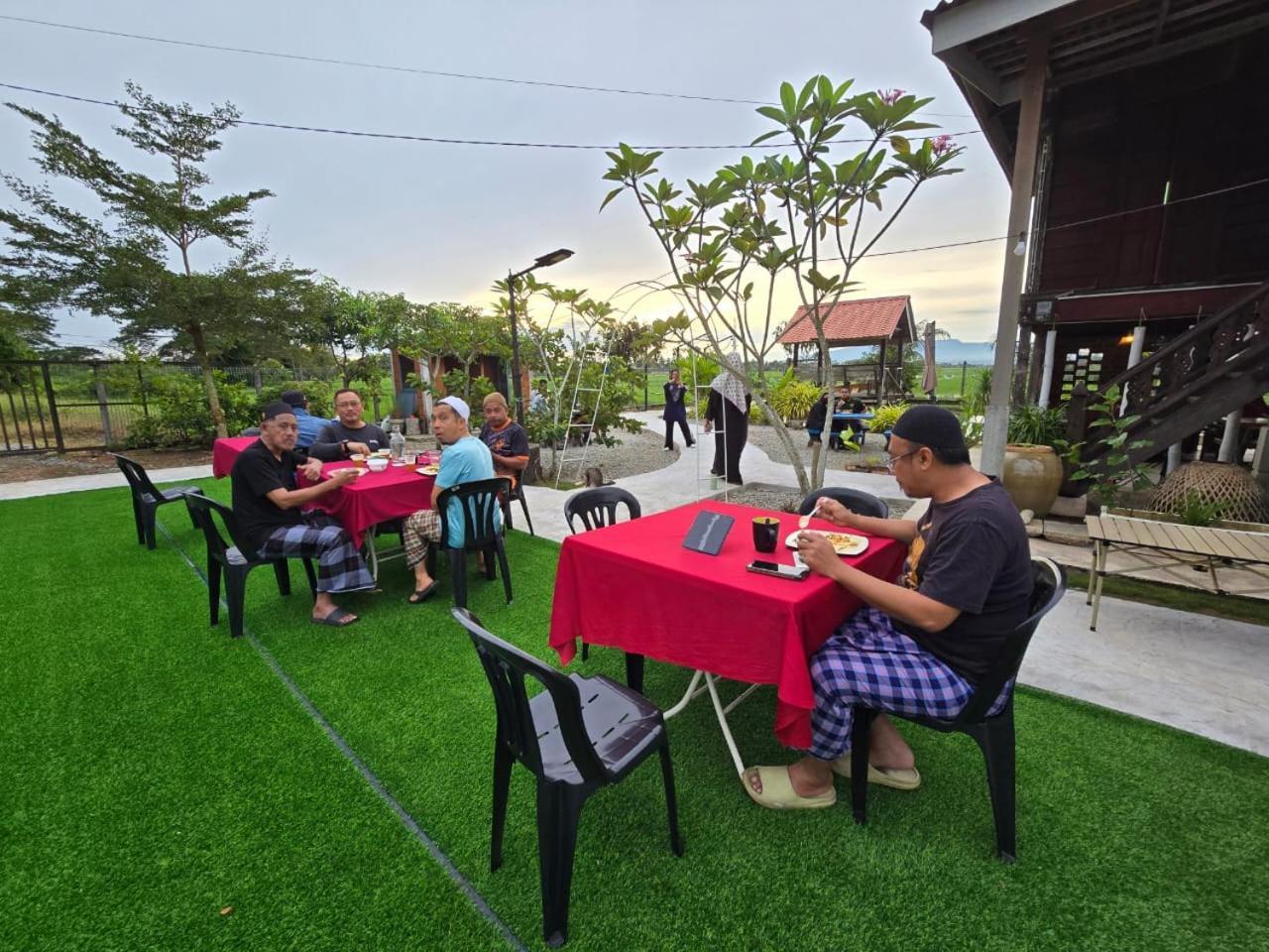 Dangau Sala D'Kontena Alor Setar Bagian luar foto